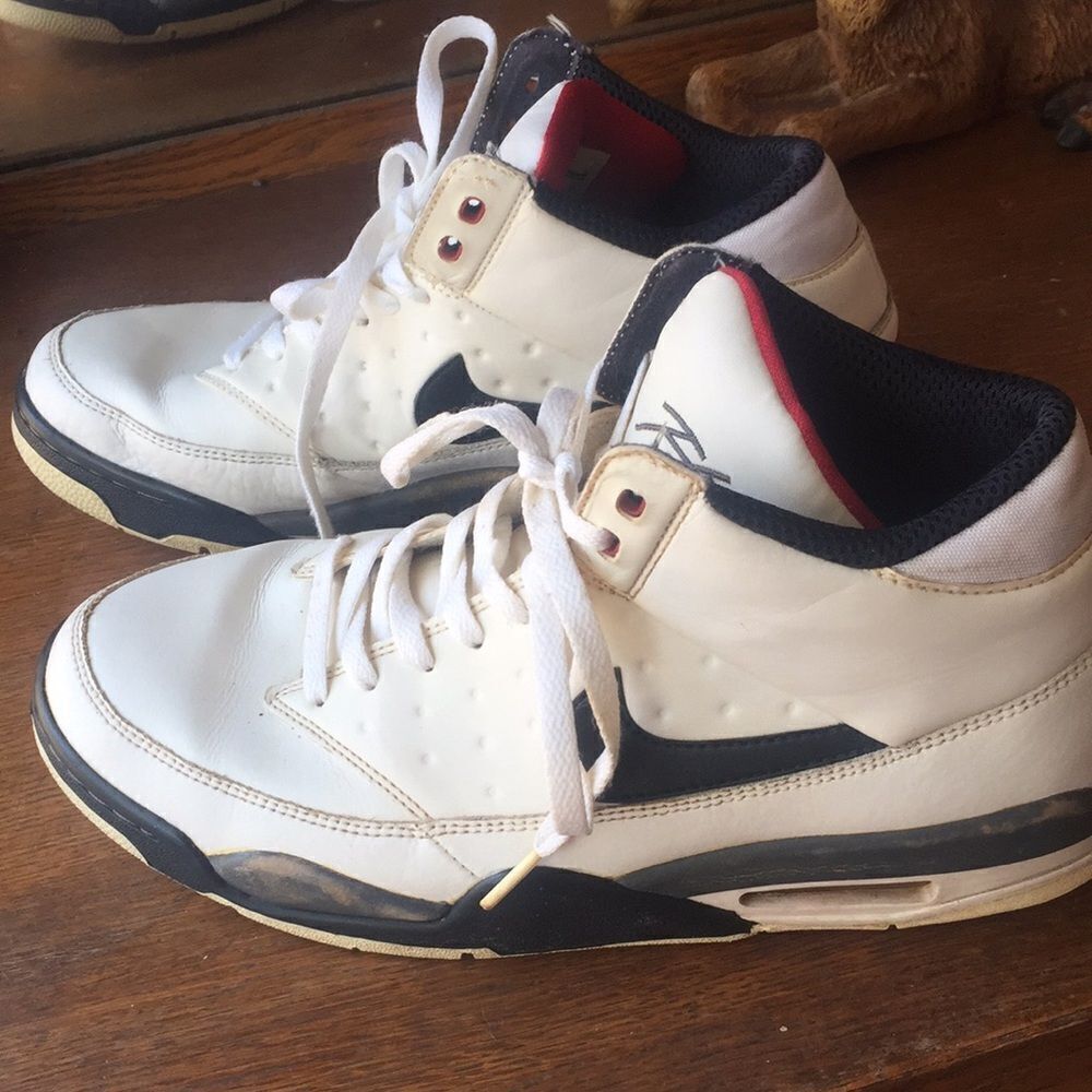 Nike Air Flight Shoes Size 11 - Picture 4 of 17